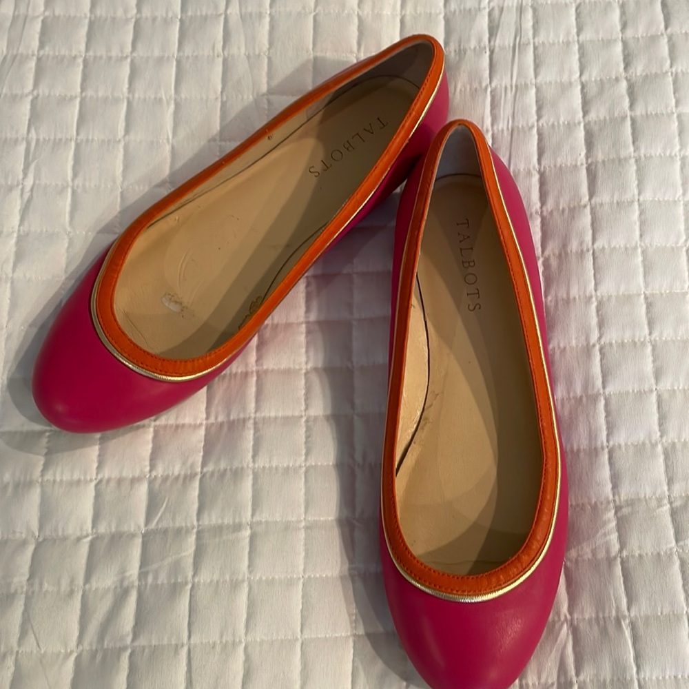 Fun TALBOTS flats.Pink/orange/gold.Size 7. Great condition.Inside right scuffs.